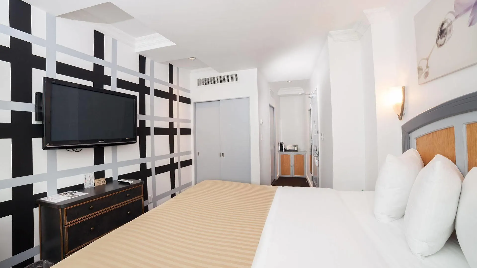 Hotel Mulberry New York